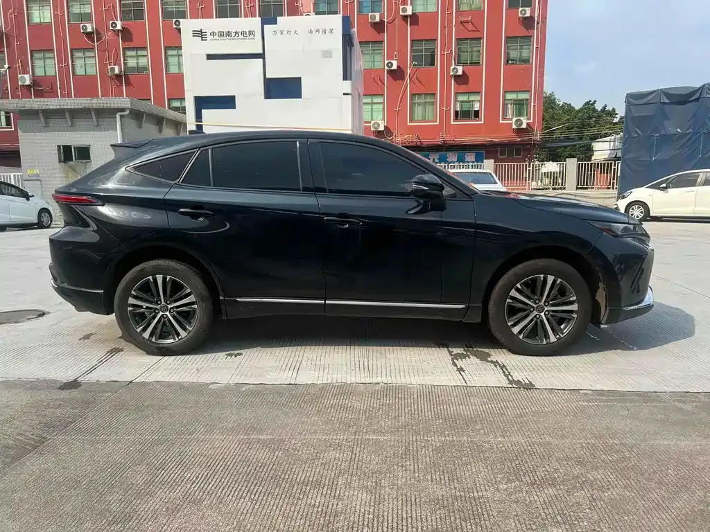 Toyota Venza 2023 из CN, фото 4