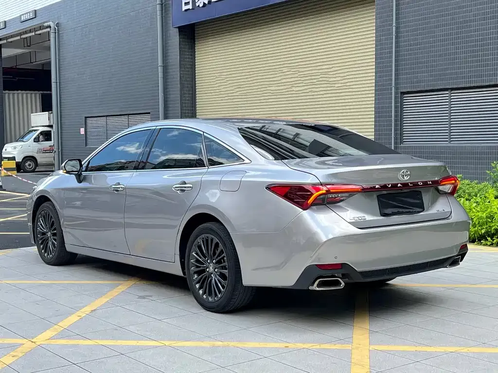 Toyota Avalon 2021 из CN, фото 4