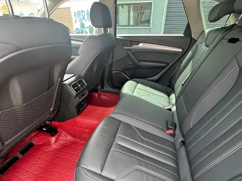Audi Q5L 2021 из CN, фото 5