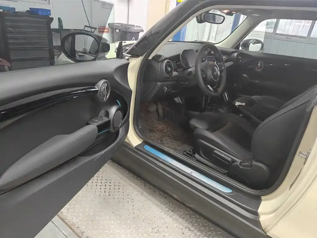 MINI Cooper (3-door) 2021 из CN, фото 3