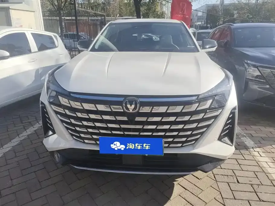 Changan UNI-Z New Energy 2024 из CN, фото 2