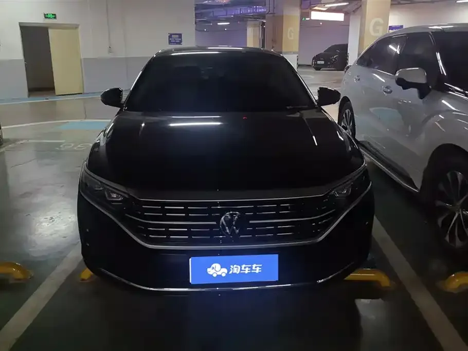 Volkswagen Passat 2023 из CN, фото 2