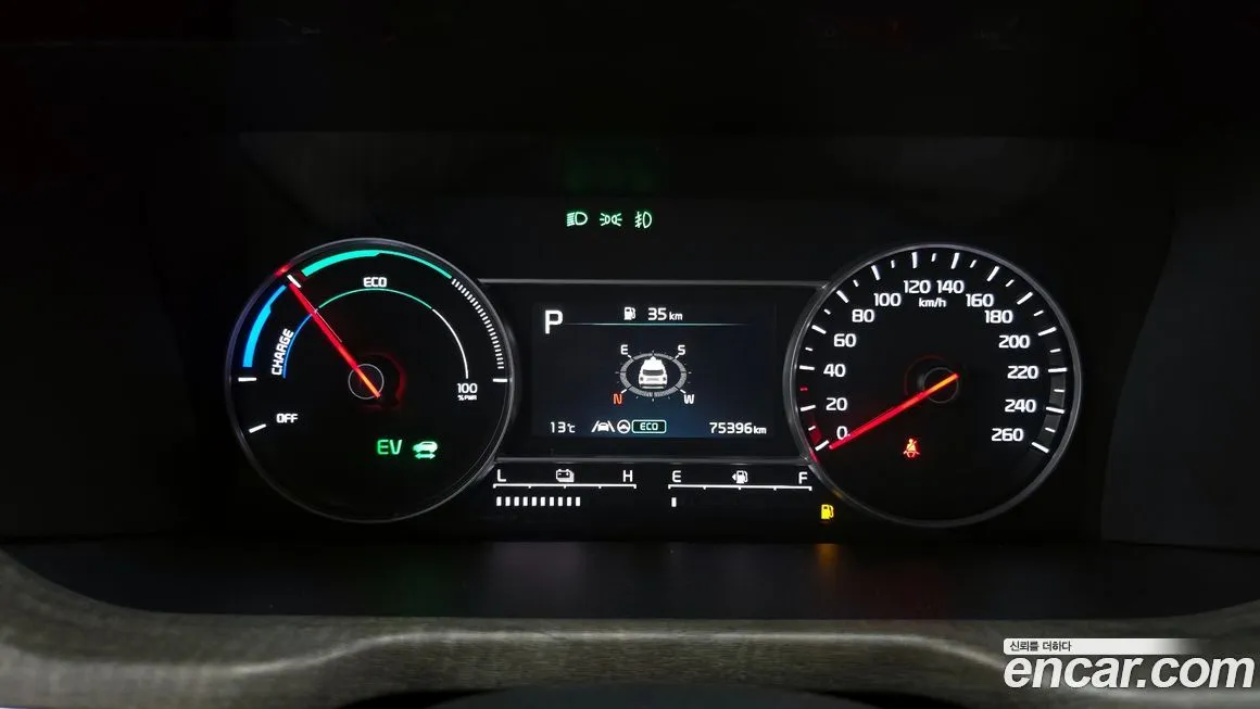 Kia Sorento — фото 8