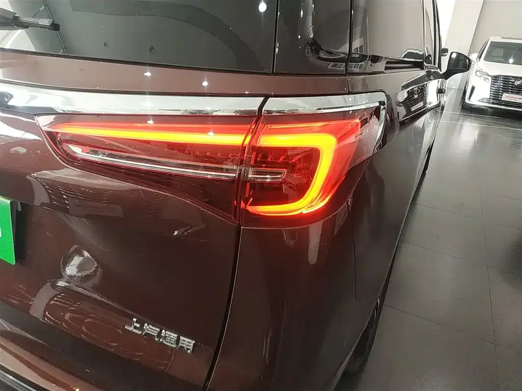 Buick GL8 2023 из CN, фото 8