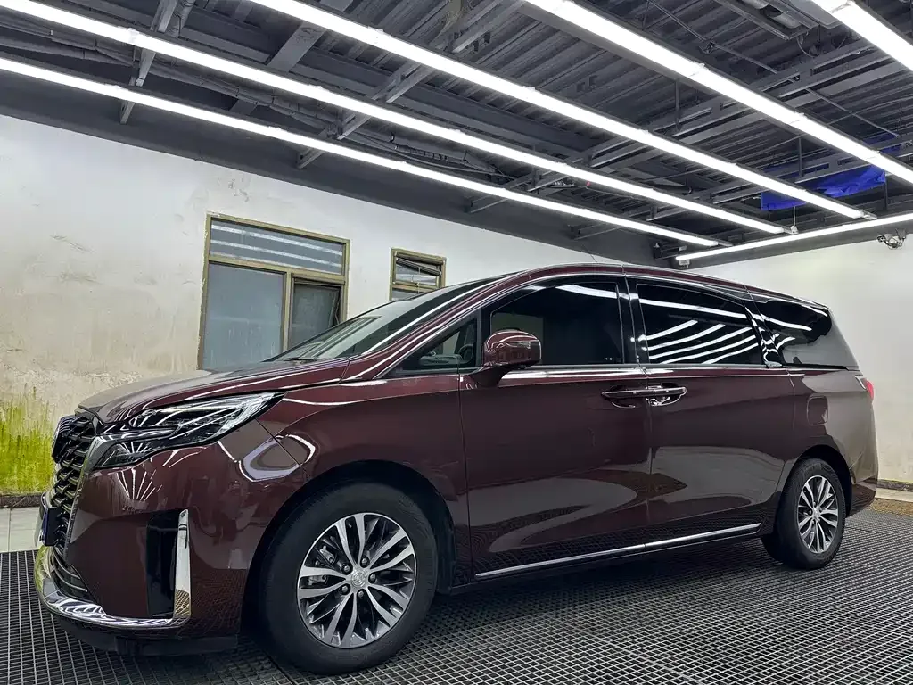 Buick GL8 2023 из CN, фото 3