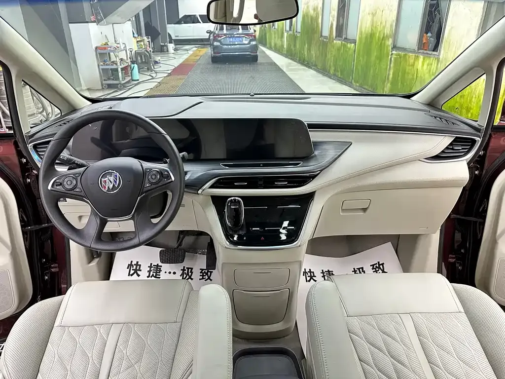 Buick GL8 2023 из CN, фото 9