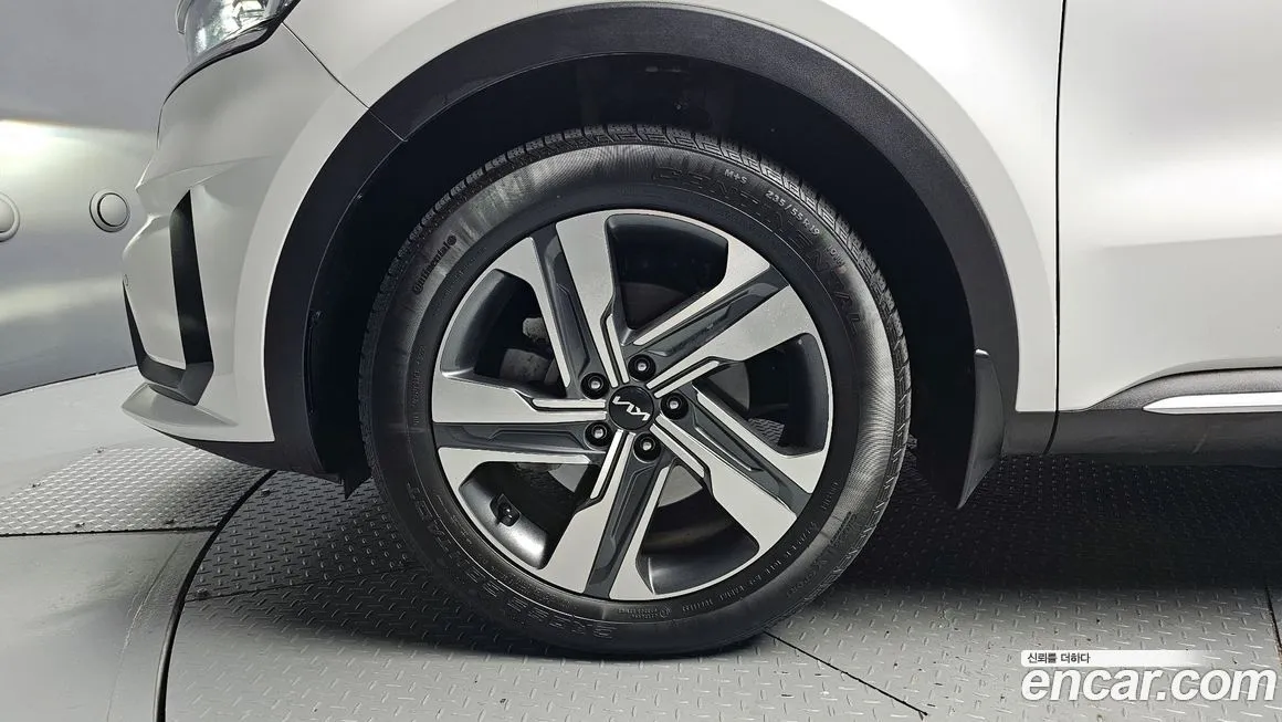 Kia Sorento — фото 5