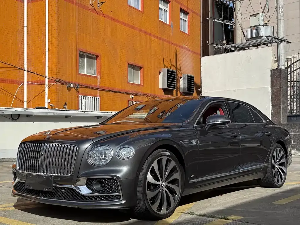 Bentley Flying Spur 2021 из CN, фото 1