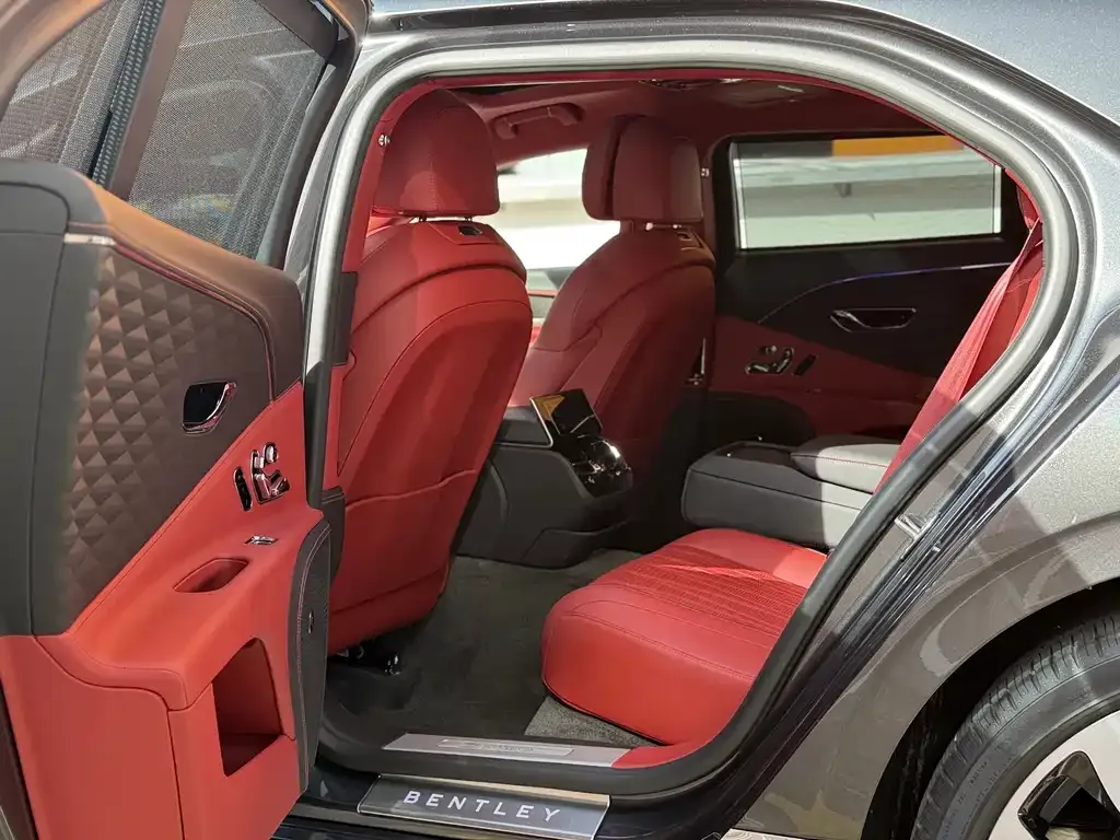 Bentley Flying Spur 2021 из CN, фото 6