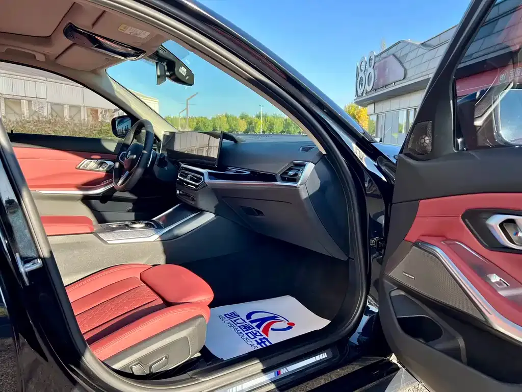 BMW 3 Series 2024 из CN, фото 10