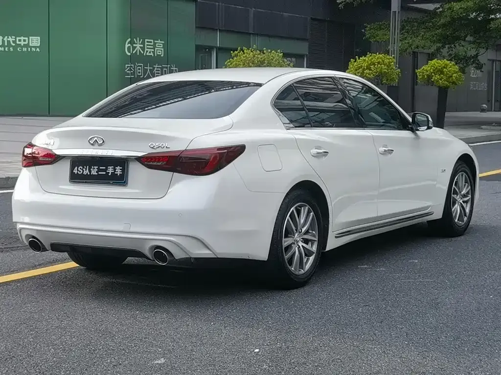 Infiniti Q50L 2021 из CN, фото 6