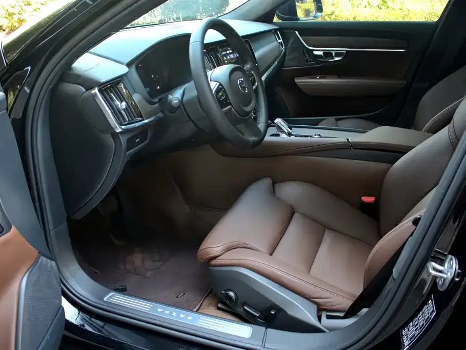 Volvo S90 2024 из CN, фото 8