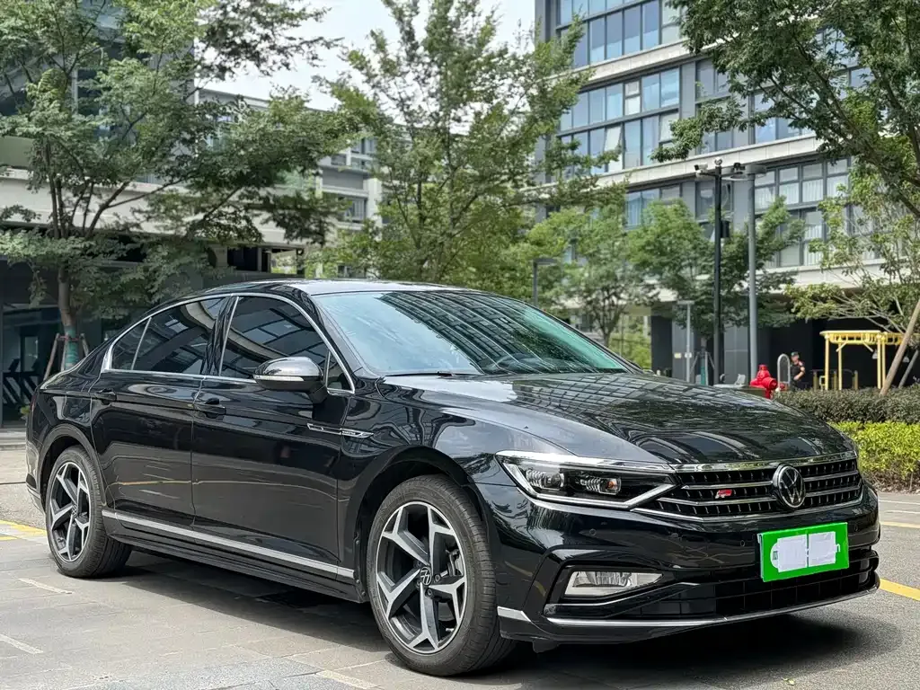Volkswagen Magotan 2023 из CN, фото 2