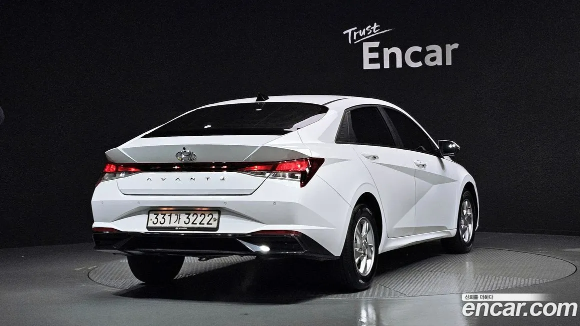 Hyundai AVANTE — фото 2