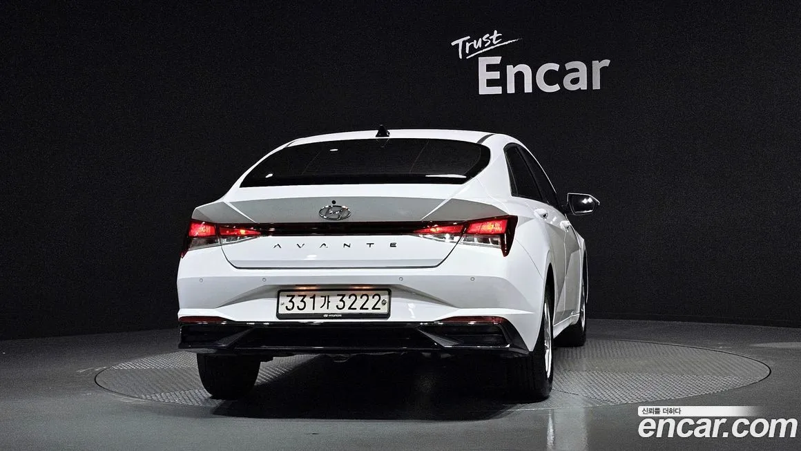 Hyundai AVANTE — фото 4