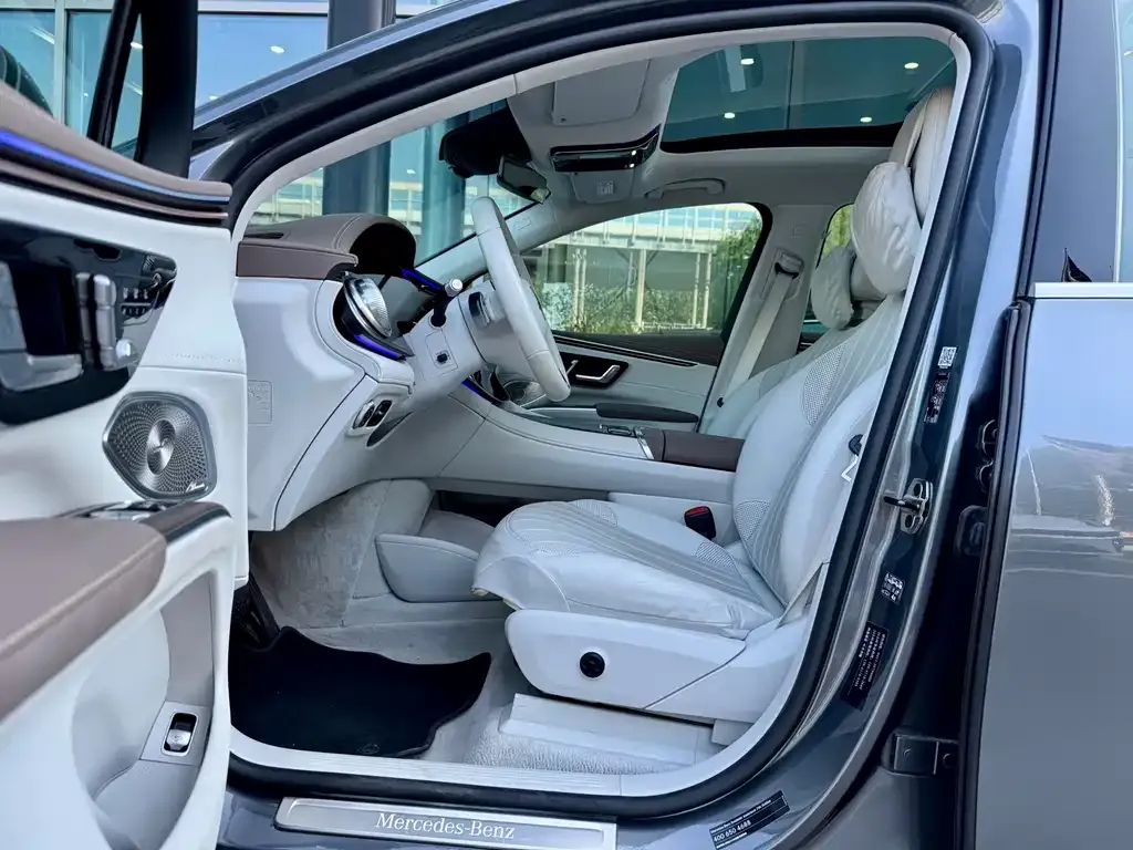 Mercedes-Benz EQS SUV 2023 из CN, фото 4