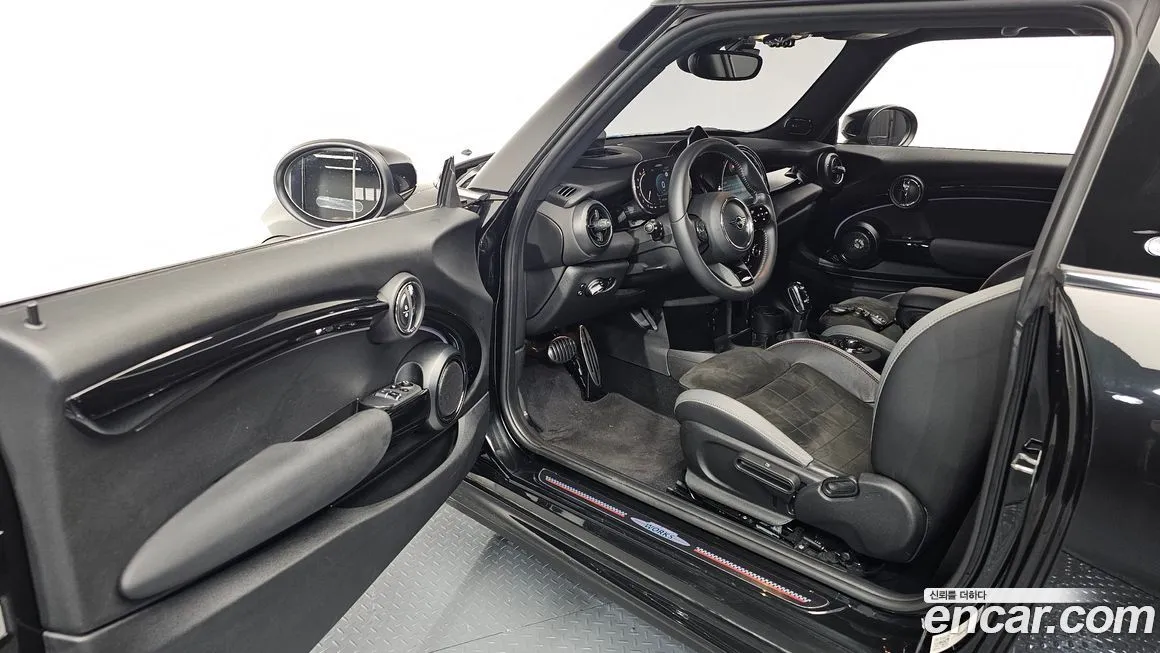 Mini Cooper 2023 из KR, фото 10