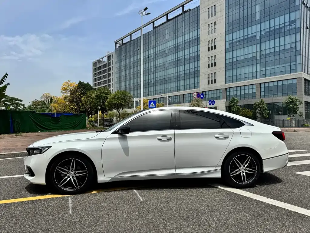 Honda Accord 2023 из CN, фото 4