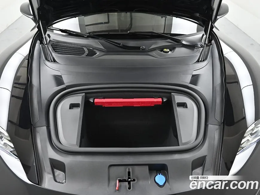 Porsche Taycan 2024 из KR, фото 6