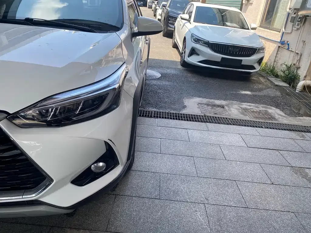 Toyota Yaris L 2023 из CN, фото 3
