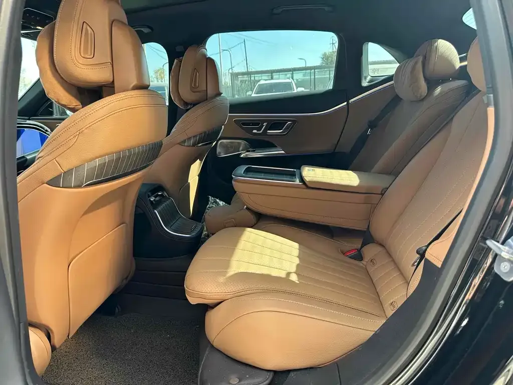 Mercedes-Benz E-Class 2024 из CN, фото 7