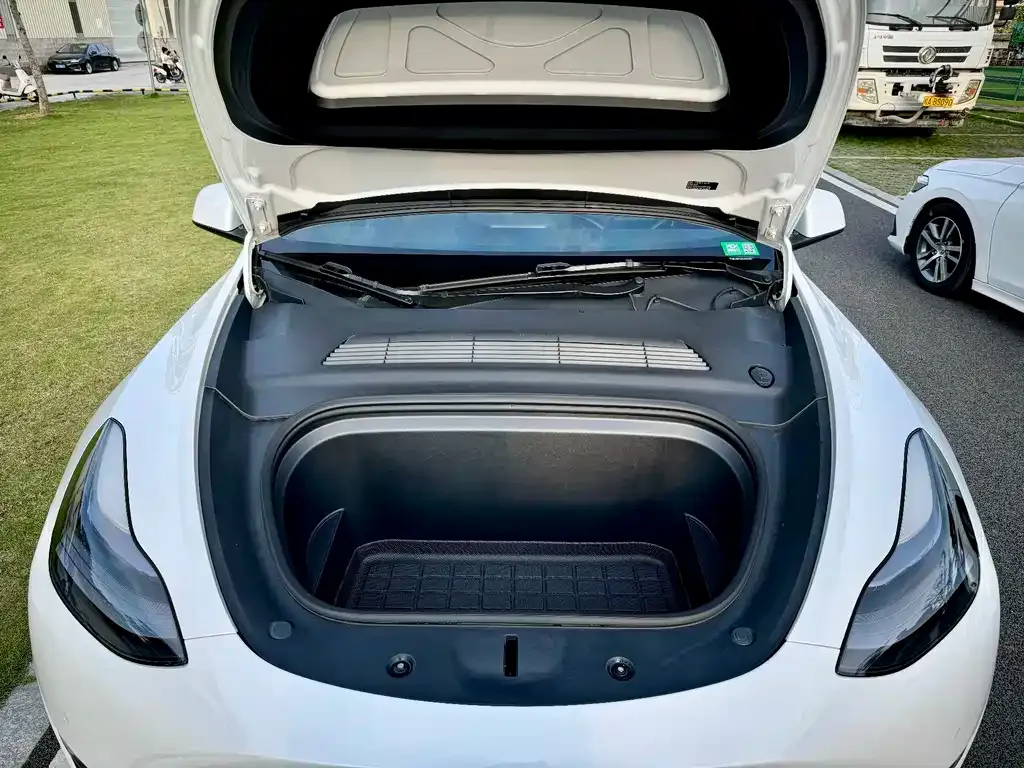 Tesla Model Y 2022 из CN, фото 7