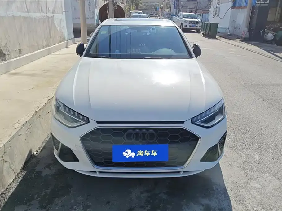 Audi A4L 2022 из CN, фото 2