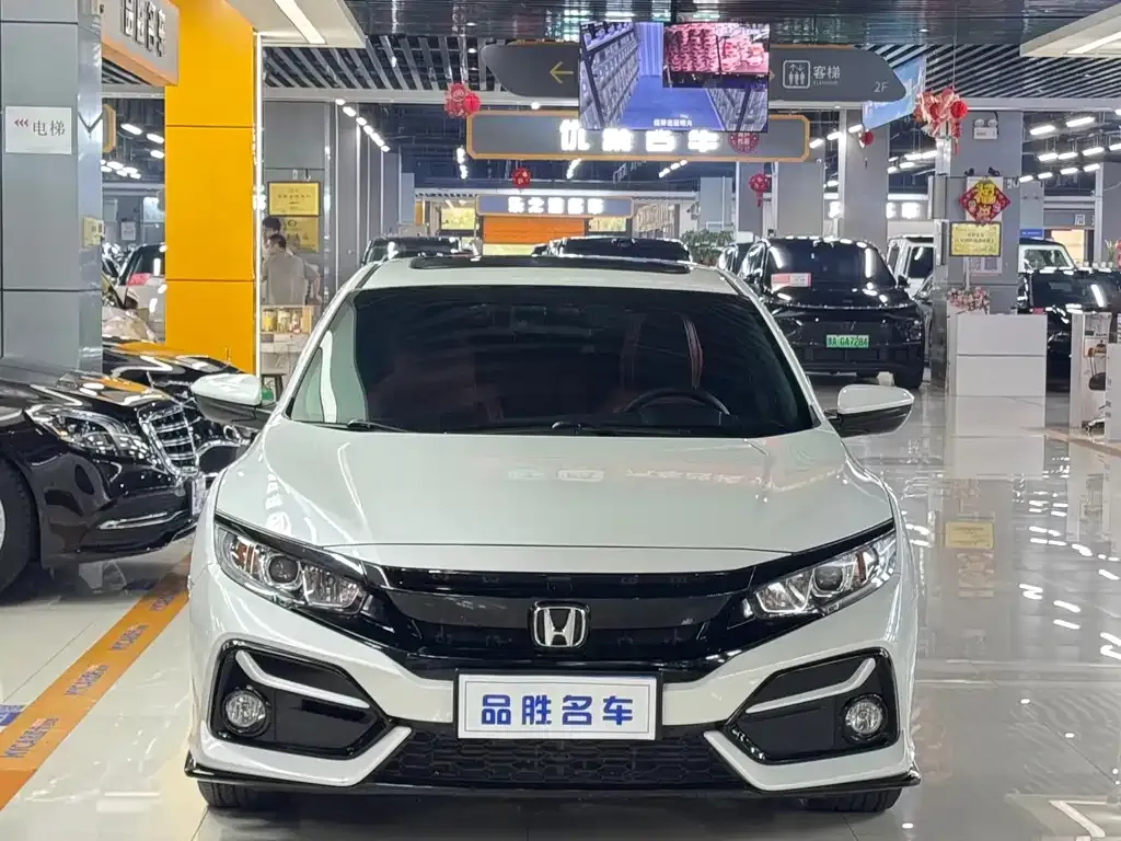 Honda Civic 2022 из CN, фото 2