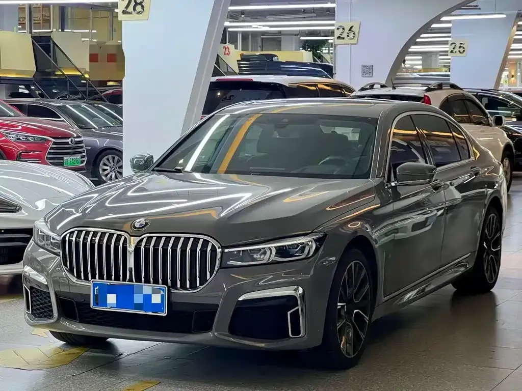 BMW 7 Series 2021 из CN, фото 2