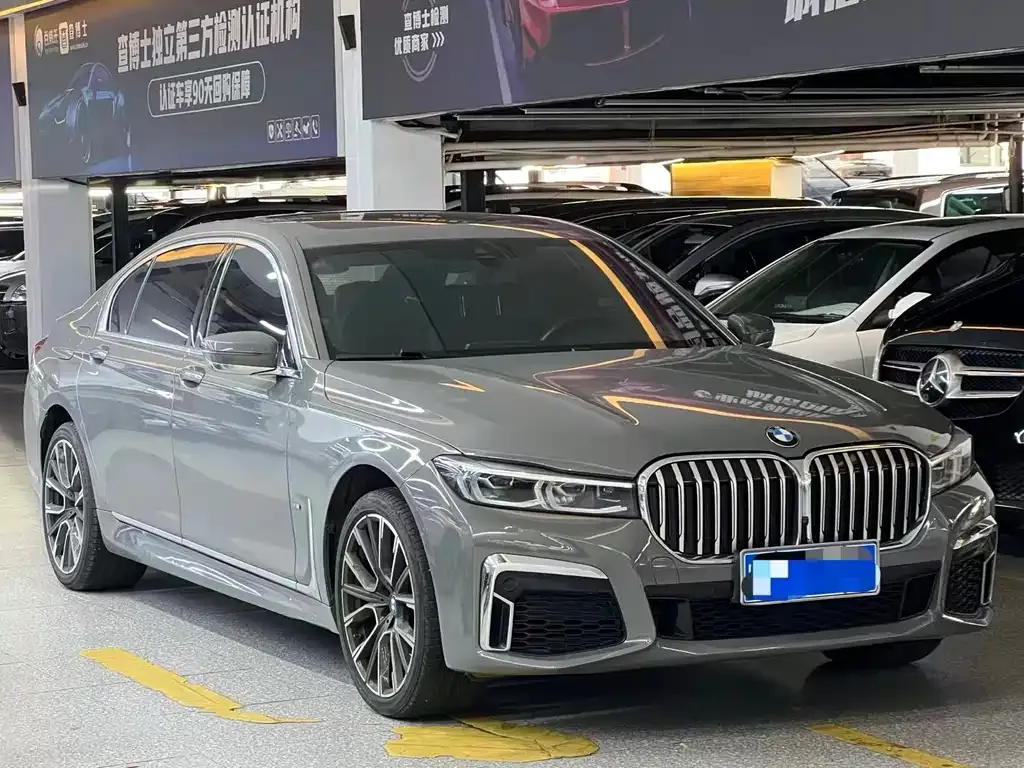BMW 7 Series 2021 из CN, фото 3