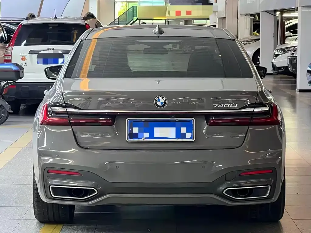 BMW 7 Series 2021 из CN, фото 5