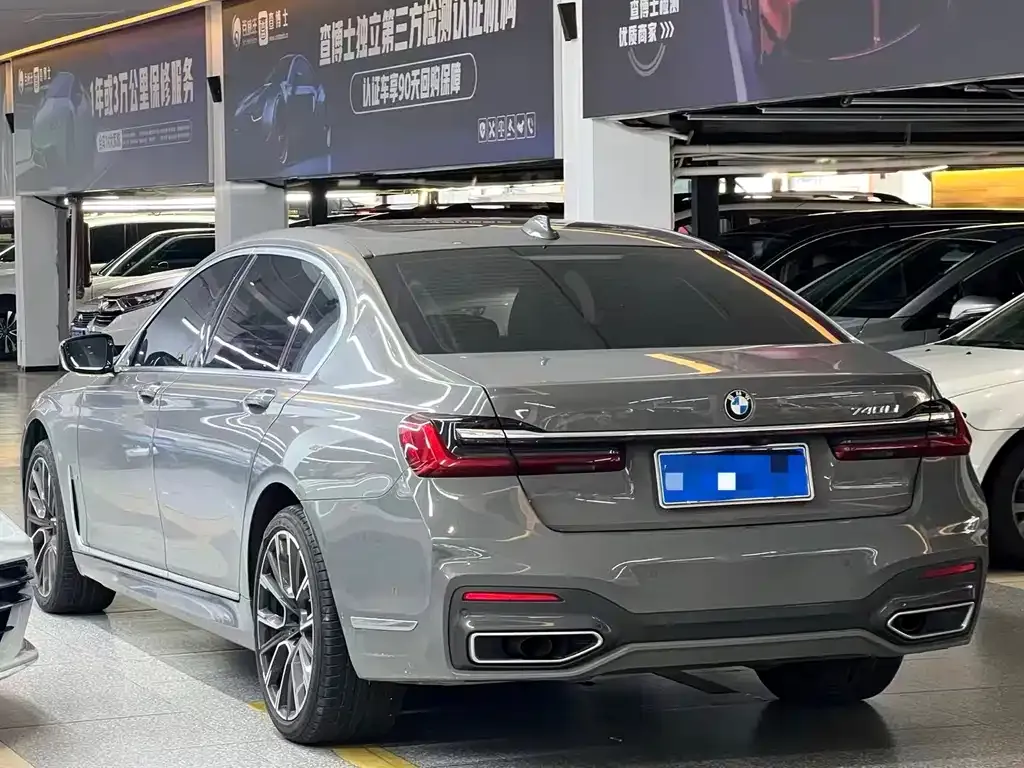 BMW 7 Series 2021 из CN, фото 6
