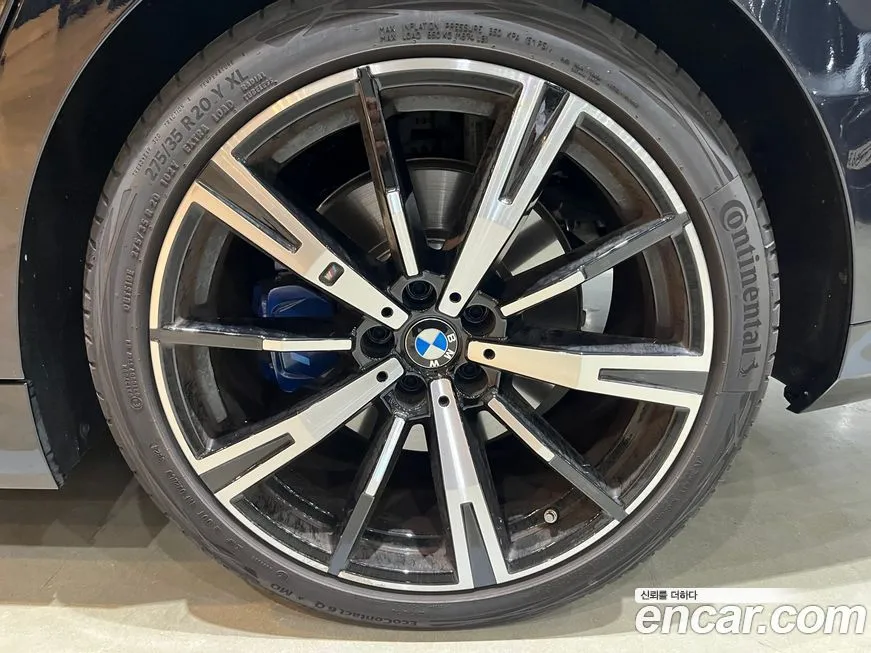 BMW 5-Series 2025 из KR, фото 7