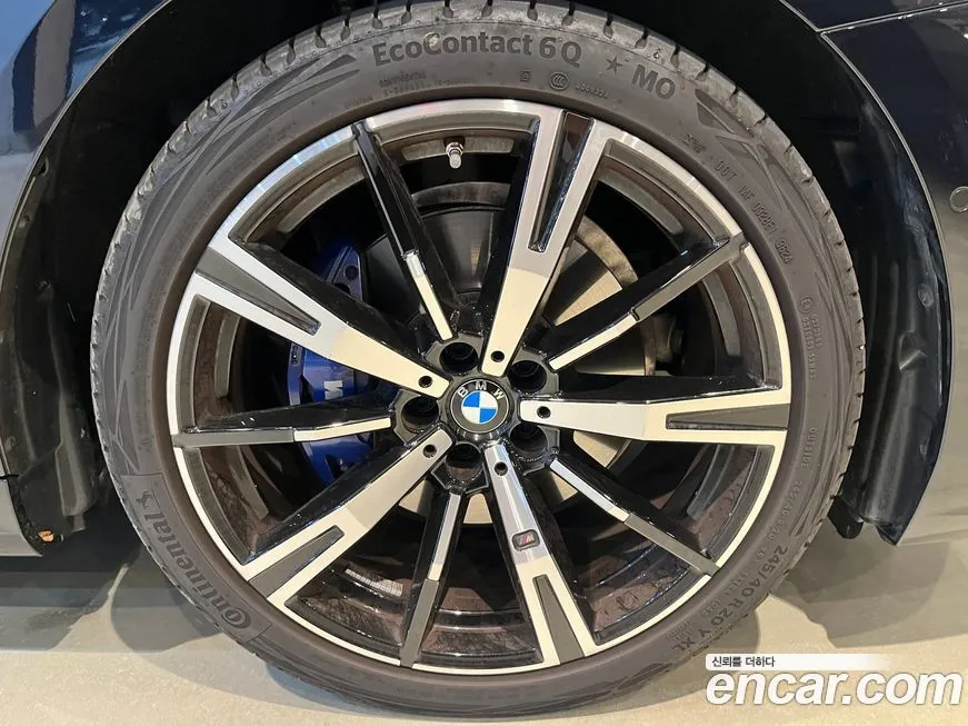 BMW 5-Series 2025 из KR, фото 8