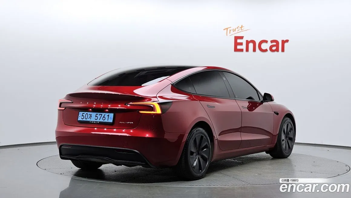 Tesla Model 3 2024 из KR, фото 2