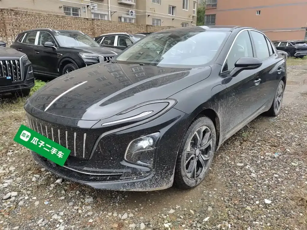 Hongqi E-QM5 2024 из CN, фото 2