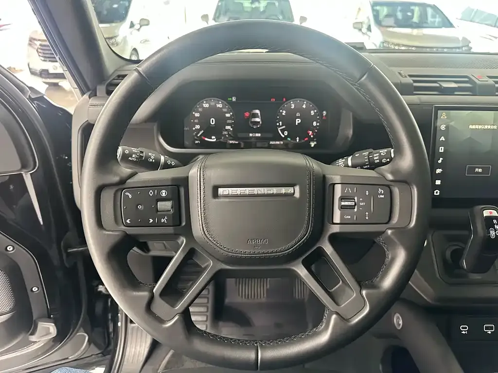 Land Rover Defender 2024 из CN, фото 9