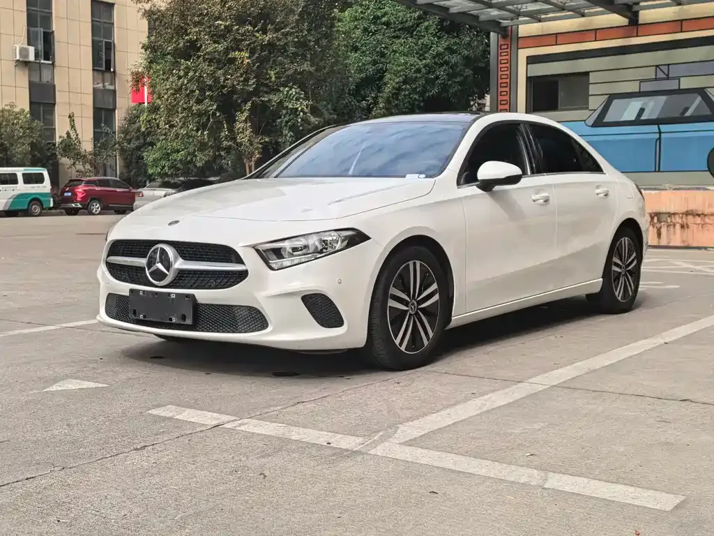 Mercedes-Benz A-Class — фото 1