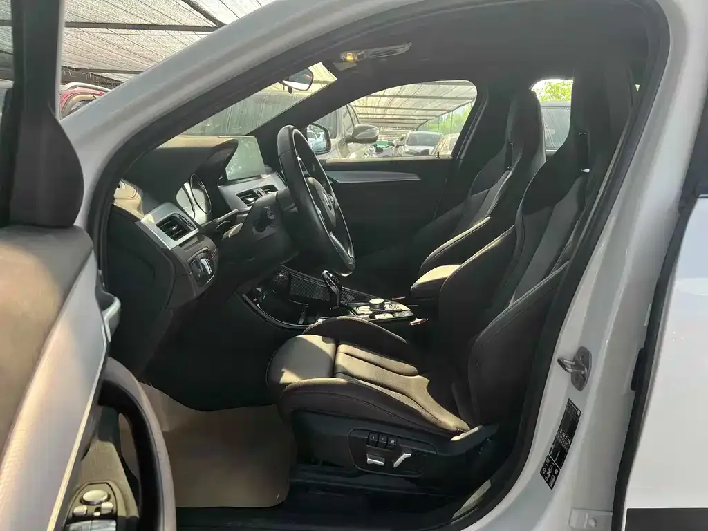 BMW X2 2022 из CN, фото 2