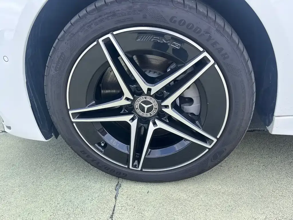 Mercedes-Benz C-Class 2025 из CN, фото 2