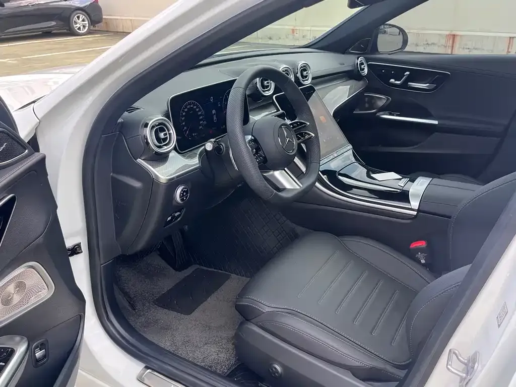Mercedes-Benz C-Class 2025 из CN, фото 3