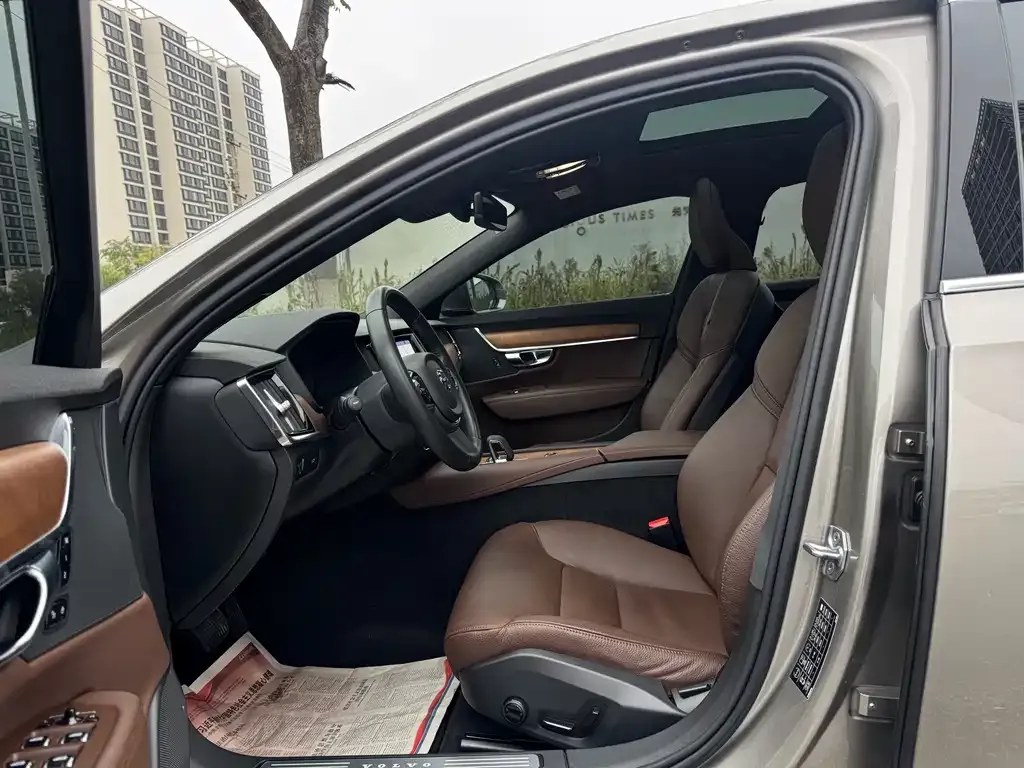 Volvo S90 2022 из CN, фото 5