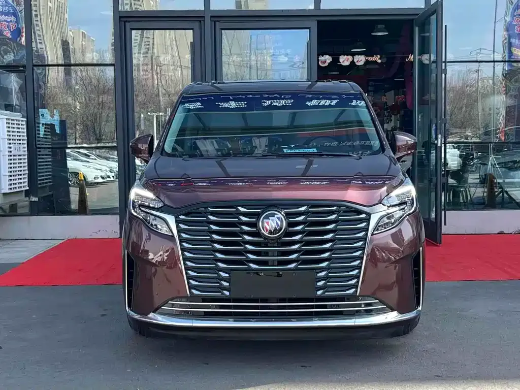 Buick GL8 2023 из CN, фото 2