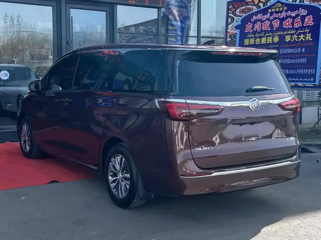 Buick GL8 2023 из CN, фото 7