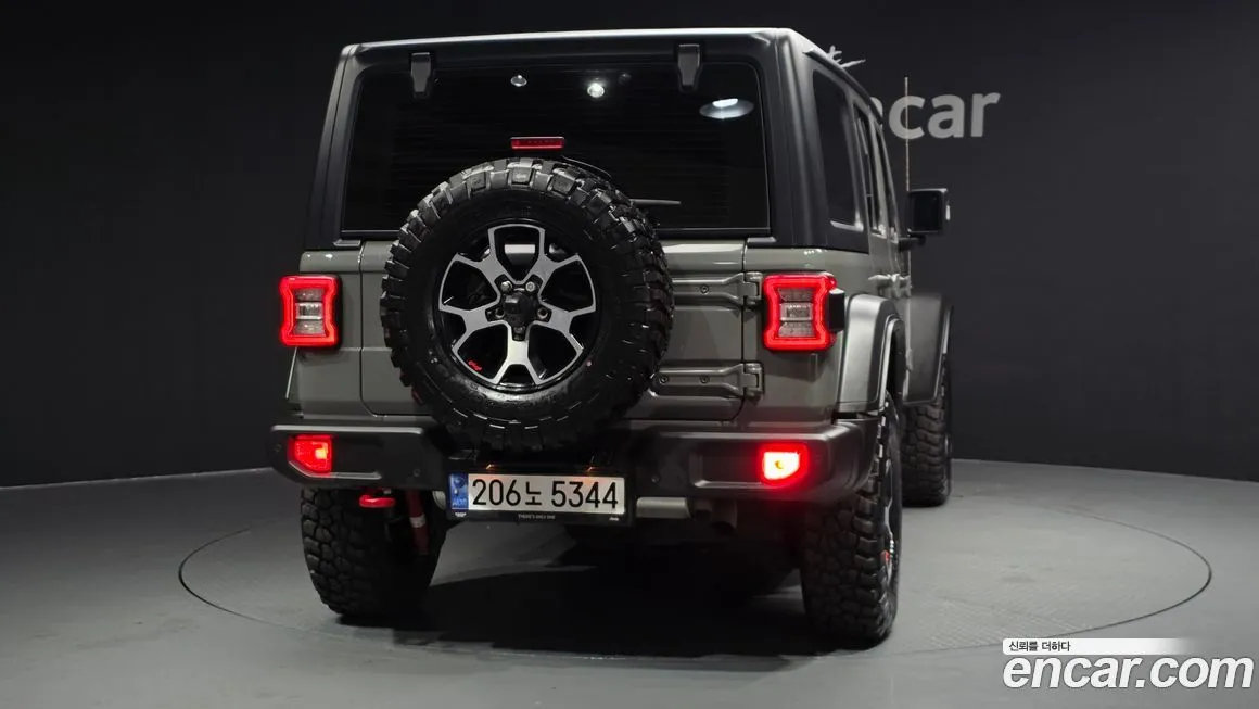 Jeep Wrangler 2023 из KR, фото 4
