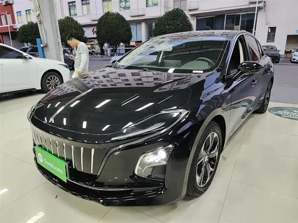 Hongqi E-QM5 2023 из CN, фото 1