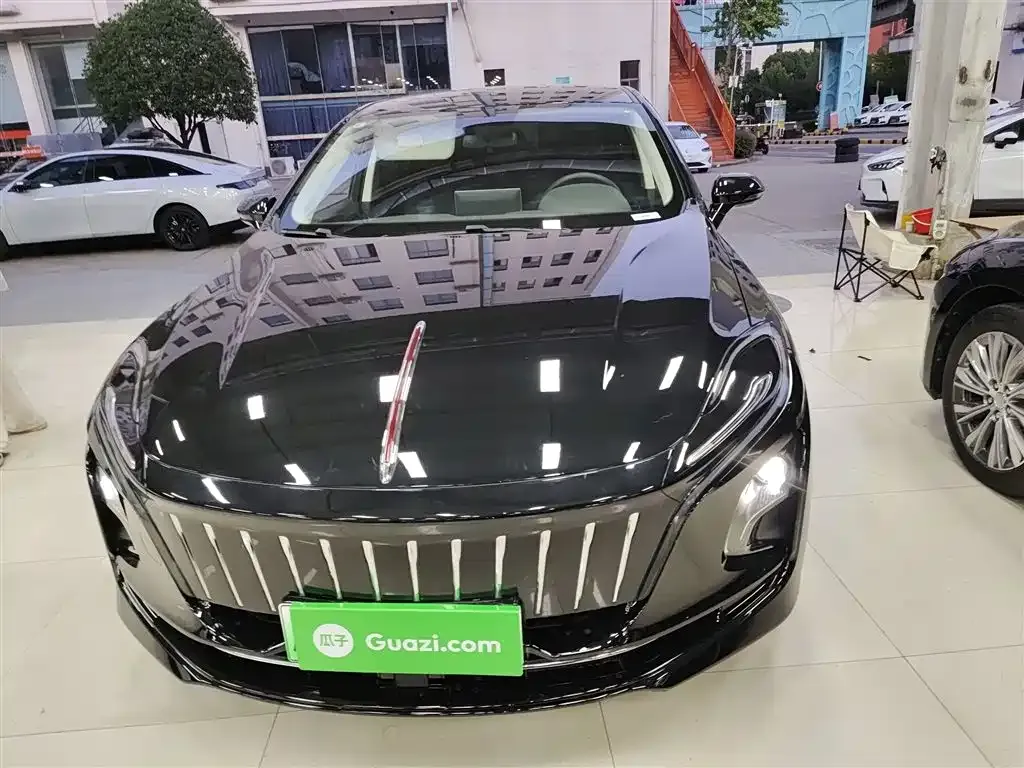 Hongqi E-QM5 2023 из CN, фото 3