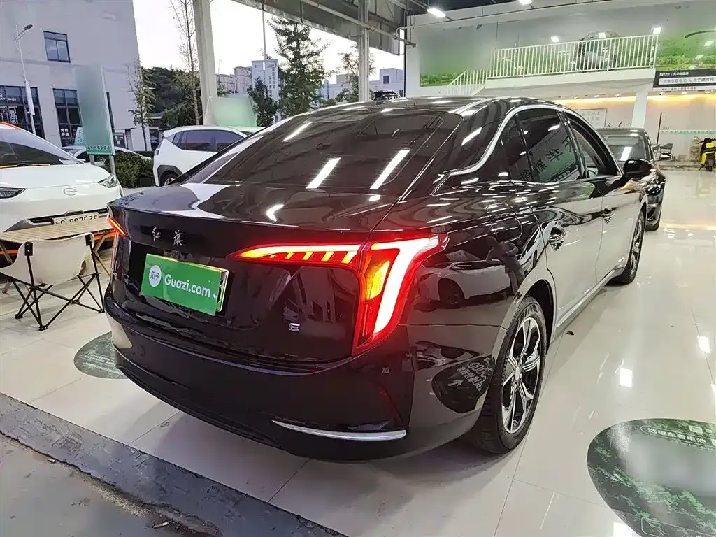 Hongqi E-QM5 2023 из CN, фото 7