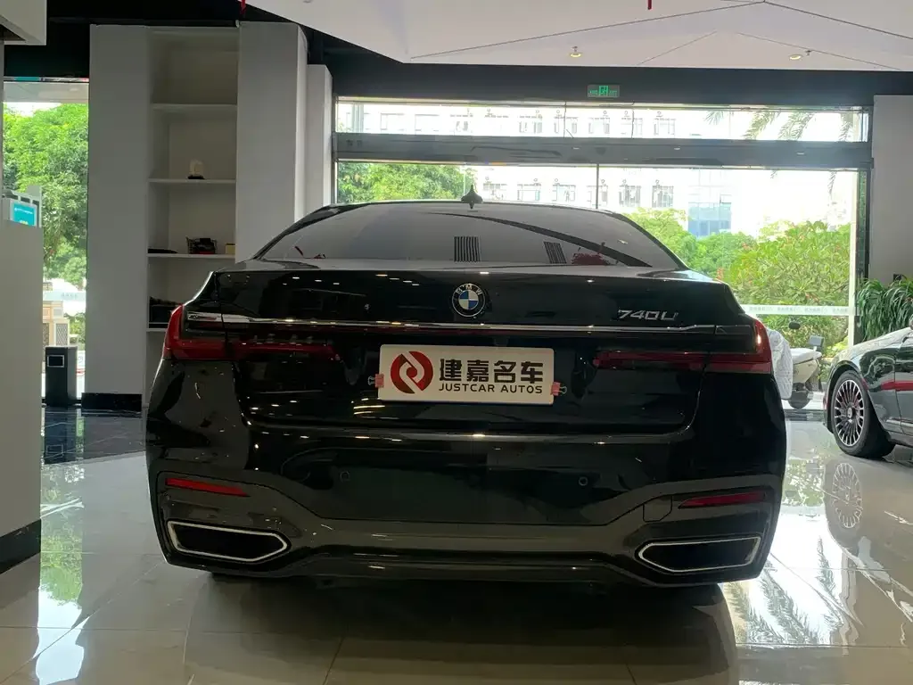 BMW 7 Series 2021 из CN, фото 4