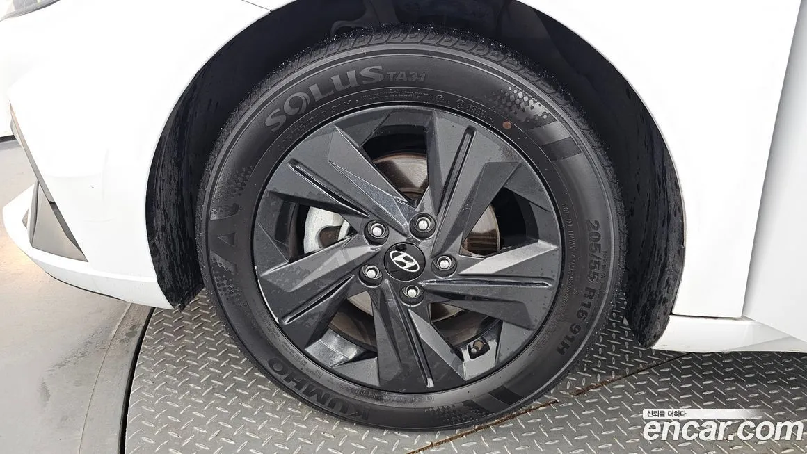 Hyundai AVANTE 2023 из KR, фото 5